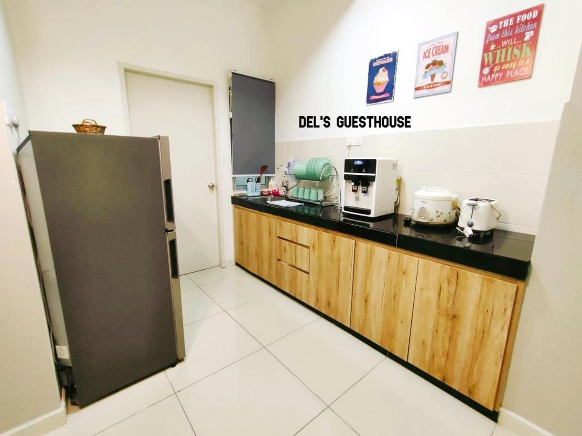 Del'S Guesthouse @ Southville Same Level With Pool Fits 8 Bangi Bagian luar foto